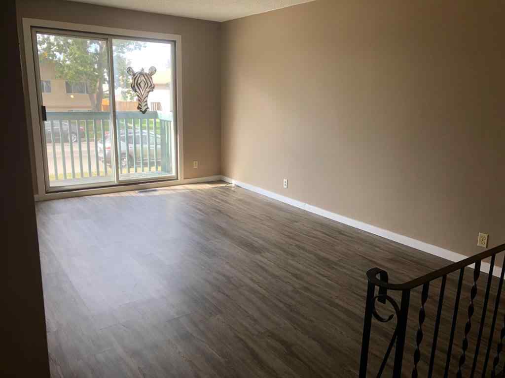 MLS® A2257570 - 1905 23 Street N in Park Meadows Lethbridge, Multi-Family