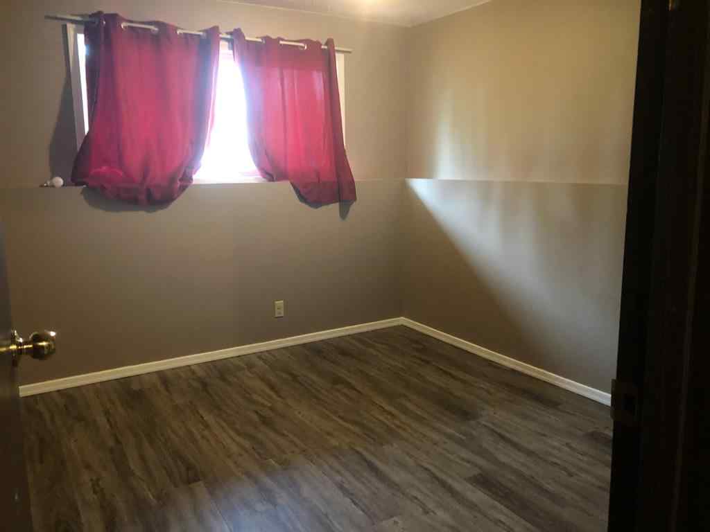 MLS® A2257570 - 1905 23 Street N in Park Meadows Lethbridge, Multi-Family