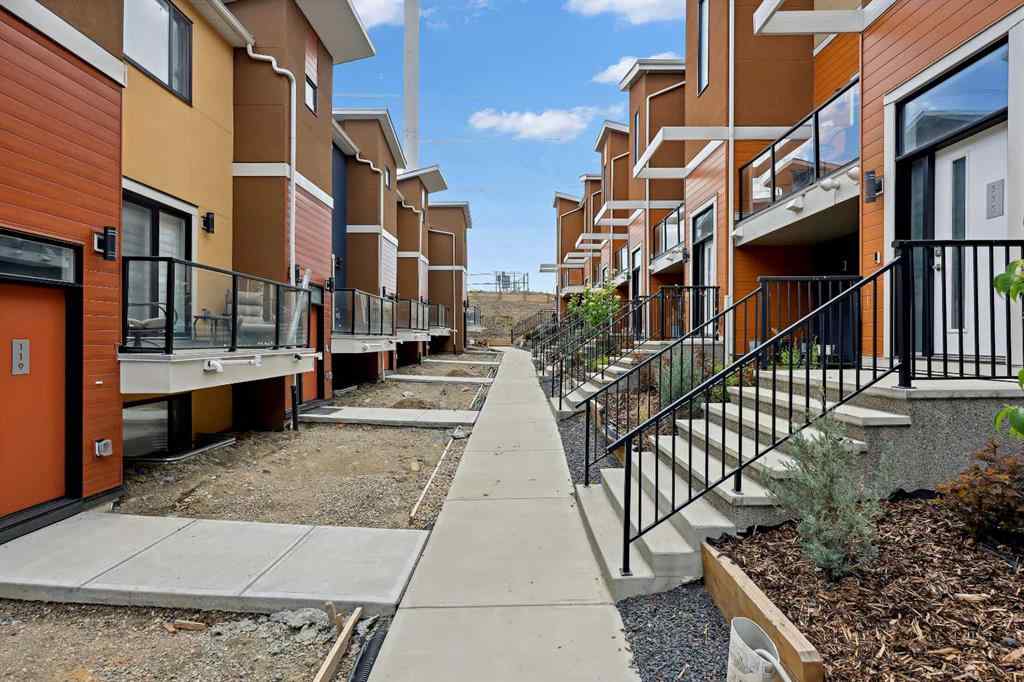 MLS® A2257573 - 333 Sage Hill Circle NW in Sage Hill Calgary, Residential