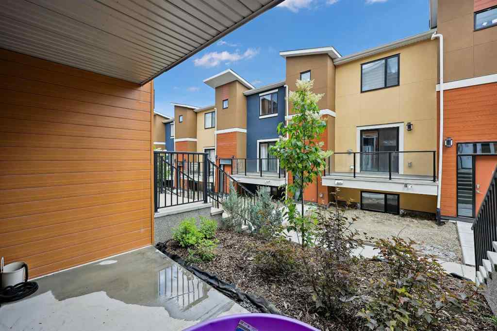 MLS® A2257573 - 333 Sage Hill Circle NW in Sage Hill Calgary, Residential