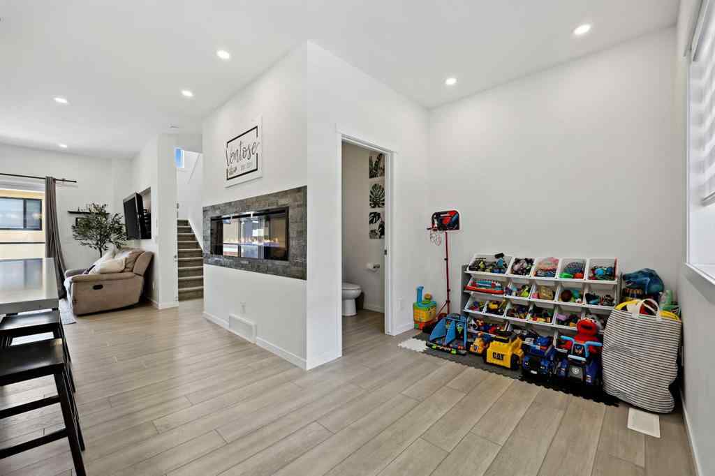 MLS® A2257573 - 333 Sage Hill Circle NW in Sage Hill Calgary, Residential