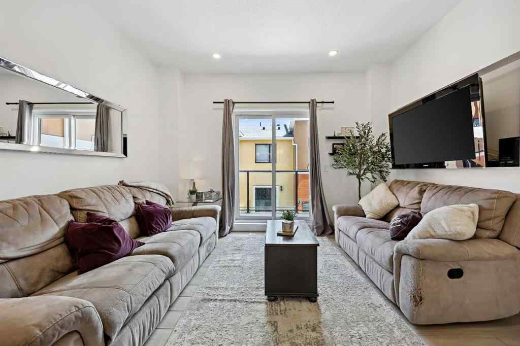 MLS® A2257573 - 333 Sage Hill Circle NW in Sage Hill Calgary, Residential