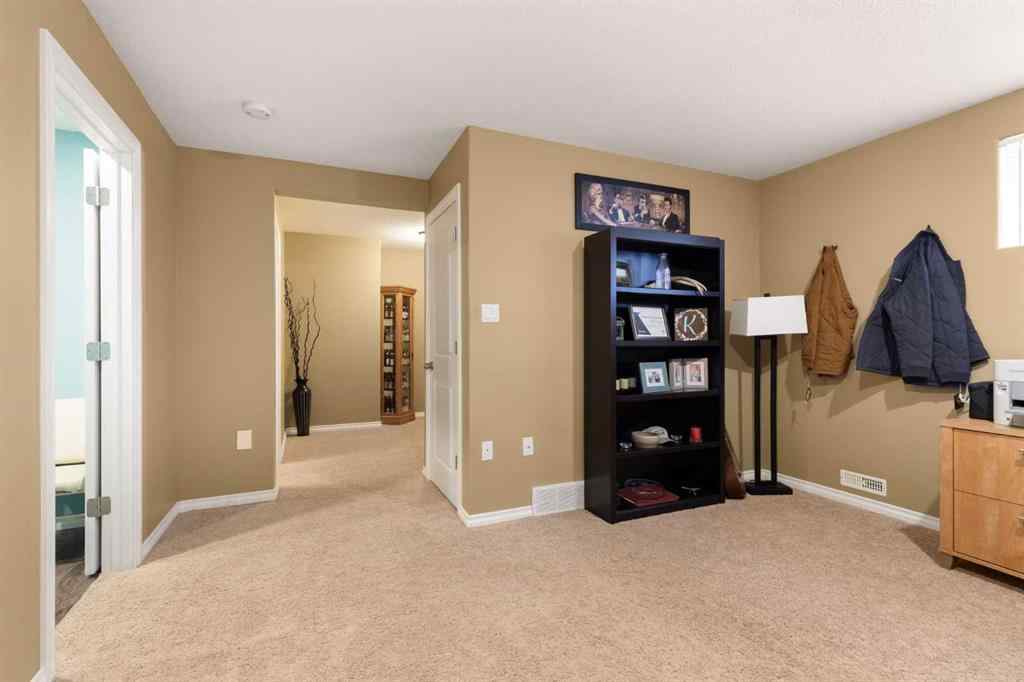 MLS® A2257574 - 358 Vista Drive SE in SE Southridge Medicine Hat, Residential