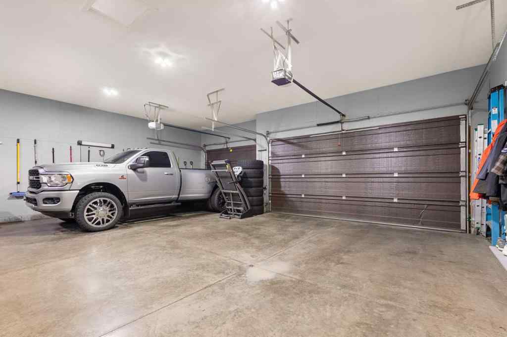 MLS® A2257574 - 358 Vista Drive SE in SE Southridge Medicine Hat, Residential