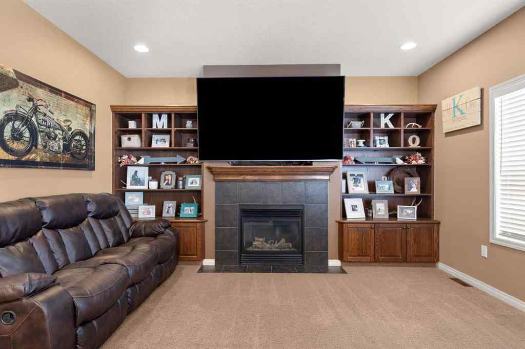 MLS® A2257574 - 358 Vista Drive SE in SE Southridge Medicine Hat, Residential