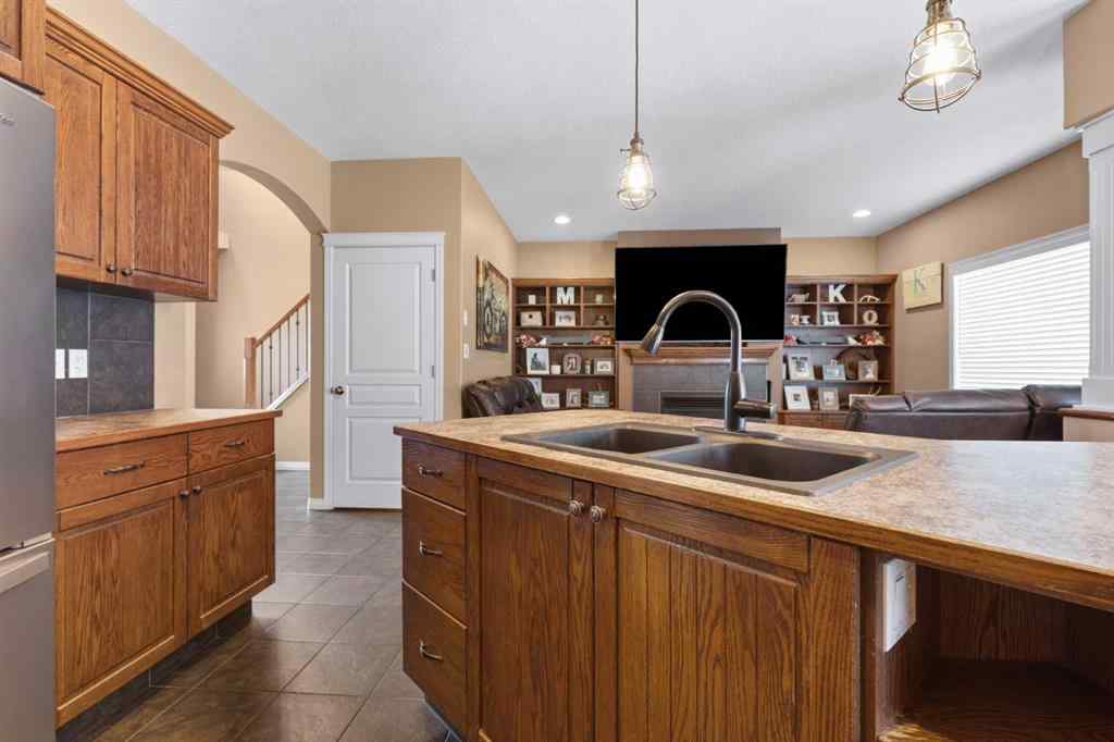 MLS® A2257574 - 358 Vista Drive SE in SE Southridge Medicine Hat, Residential