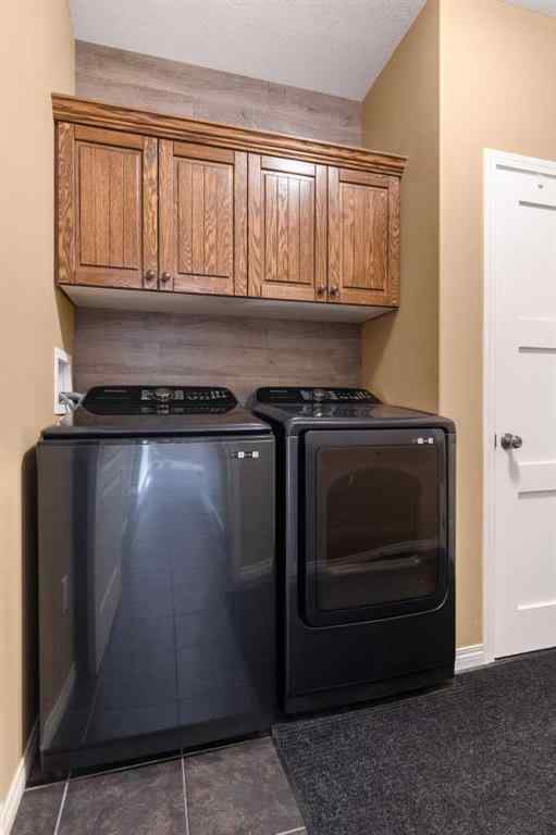 MLS® A2257574 - 358 Vista Drive SE in SE Southridge Medicine Hat, Residential