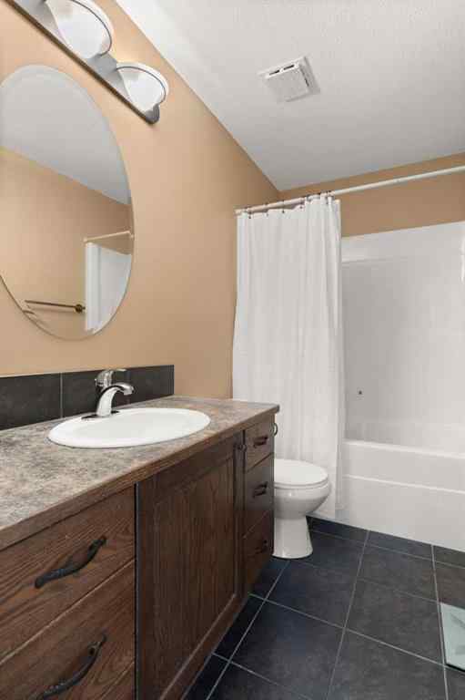 MLS® A2257574 - 358 Vista Drive SE in SE Southridge Medicine Hat, Residential