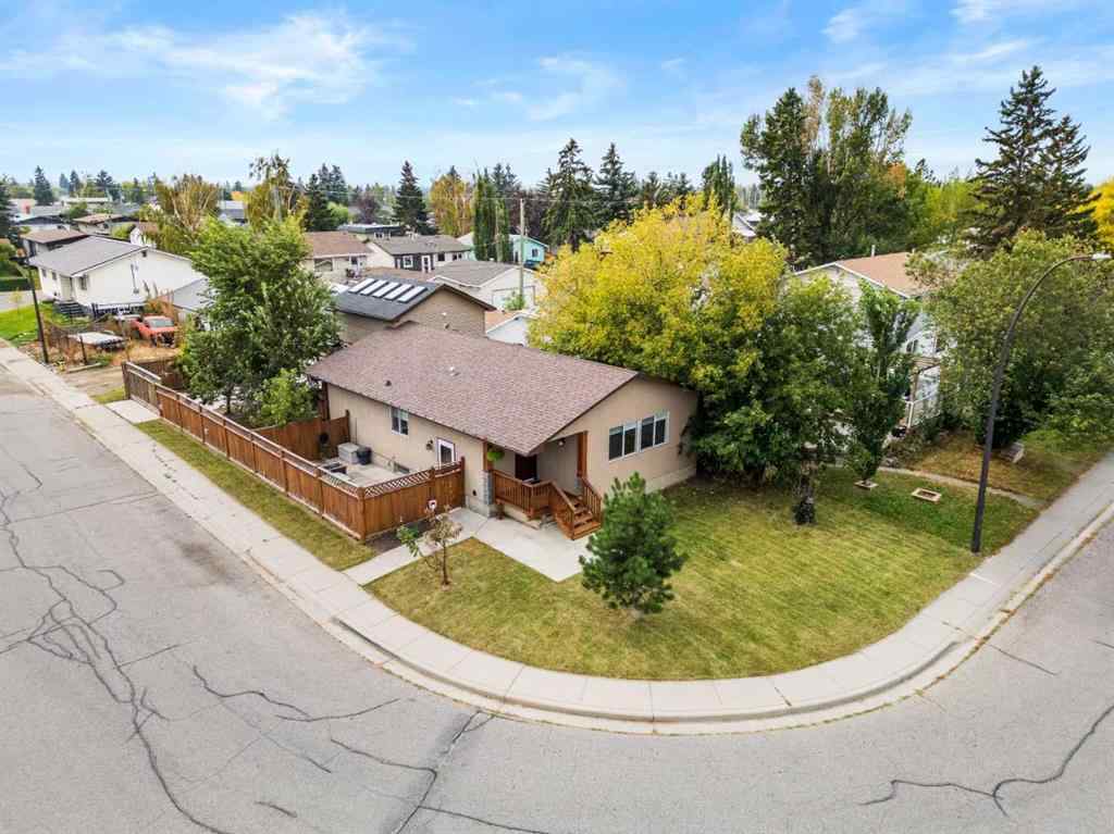 MLS® A2257575 - 247 Dover Ridge Close SE in Dover Calgary, Residential