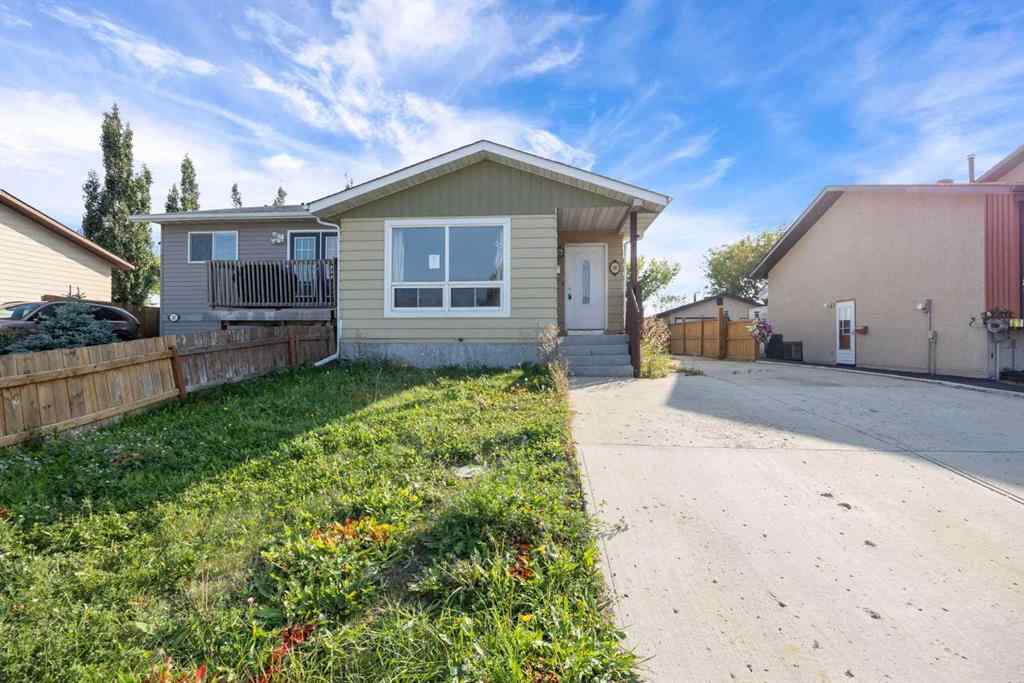 MLS® A2257577 - 185 Cochrane Crescent  in Thickwood Fort McMurray, Residential