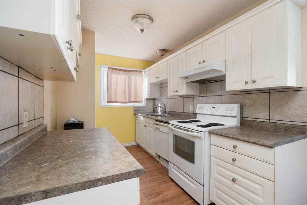 MLS® A2257577 - 185 Cochrane Crescent  in Thickwood Fort McMurray, Residential
