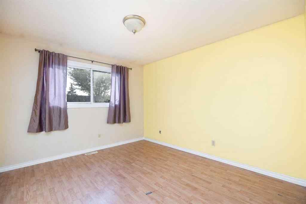 MLS® A2257577 - 185 Cochrane Crescent  in Thickwood Fort McMurray, Residential