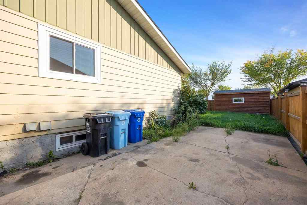 MLS® A2257577 - 185 Cochrane Crescent  in Thickwood Fort McMurray, Residential