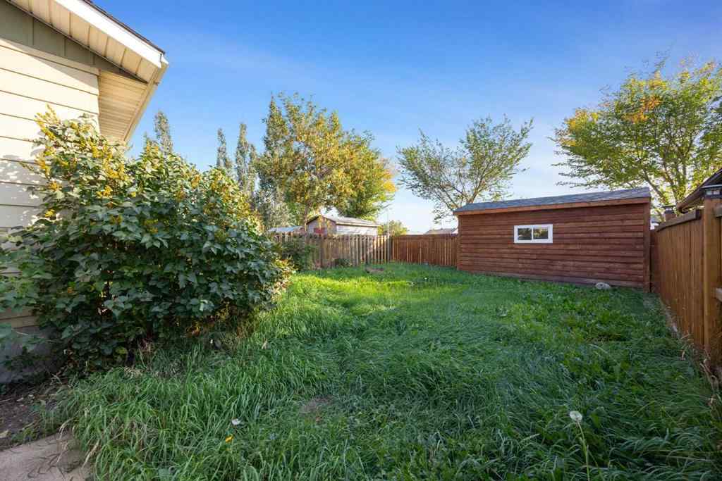 MLS® A2257577 - 185 Cochrane Crescent  in Thickwood Fort McMurray, Residential