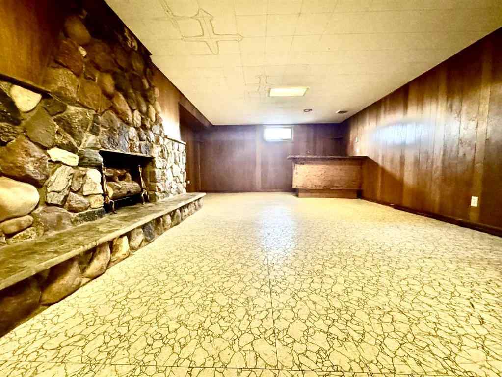 MLS® A2257587 - 809 11 Avenue S in Fleetwood Lethbridge, Residential