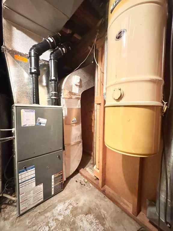 MLS® A2257587 - 809 11 Avenue S in Fleetwood Lethbridge, Residential
