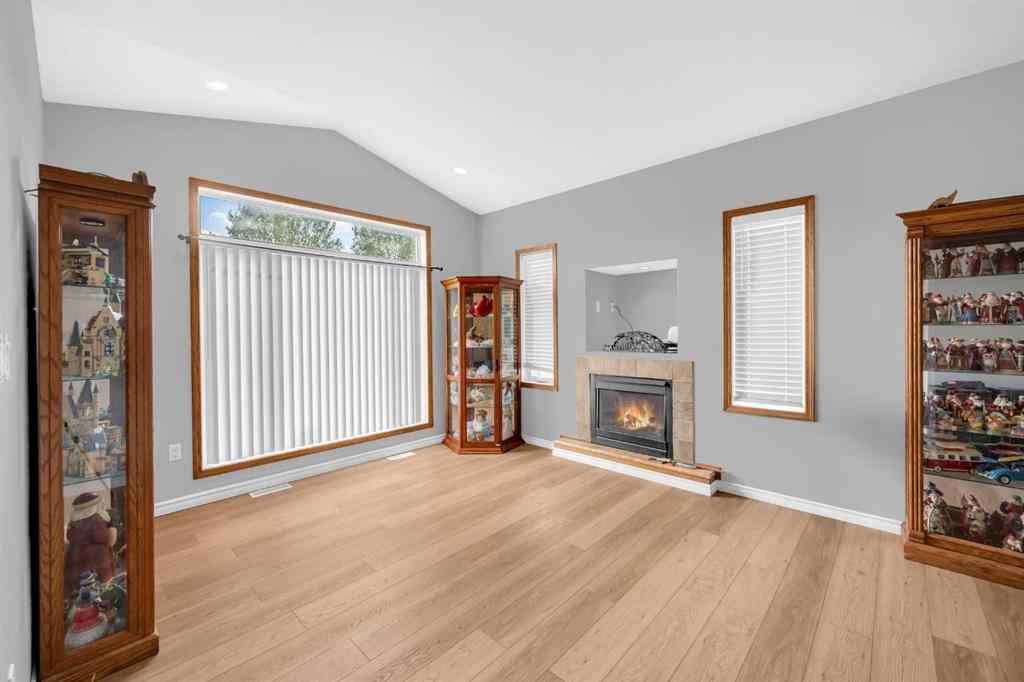 MLS® A2257589 - 20 Cambridge Drive  in NONE Carbon, Residential
