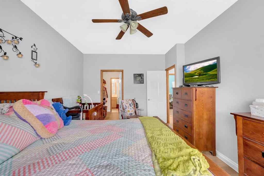 MLS® A2257589 - 20 Cambridge Drive  in NONE Carbon, Residential