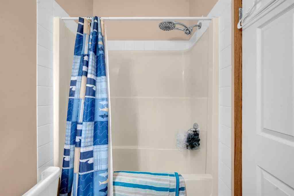 MLS® A2257589 - 20 Cambridge Drive  in NONE Carbon, Residential