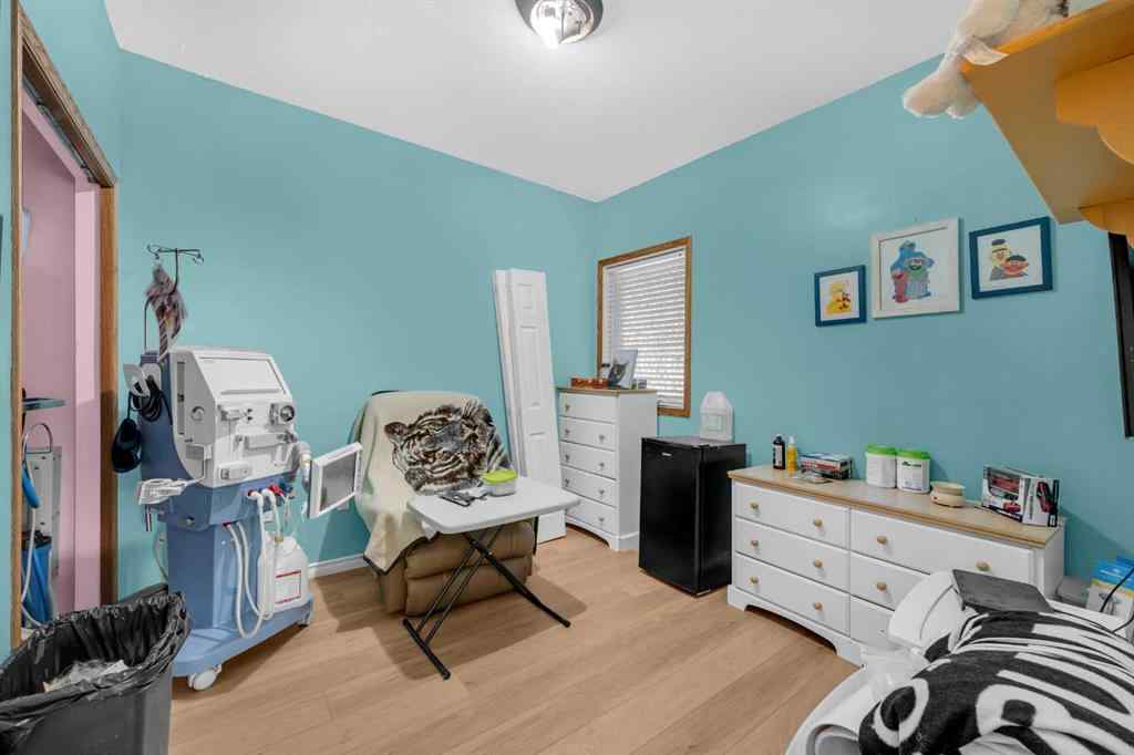 MLS® A2257589 - 20 Cambridge Drive  in NONE Carbon, Residential