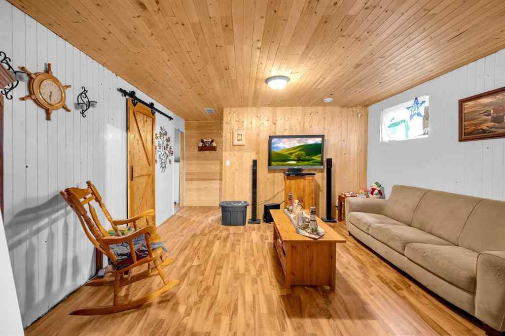 MLS® A2257589 - 20 Cambridge Drive  in NONE Carbon, Residential