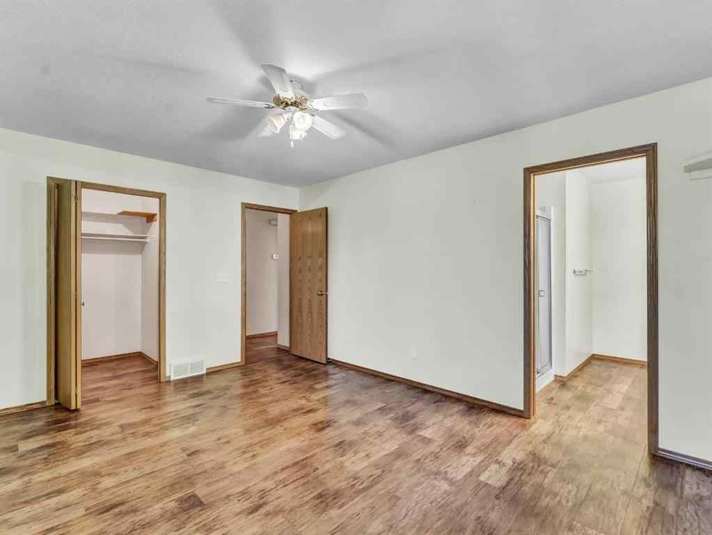 MLS® A2257590 - 10 Park Meadows Place SE in Southview-Park Meadows Medicine Hat, Residential