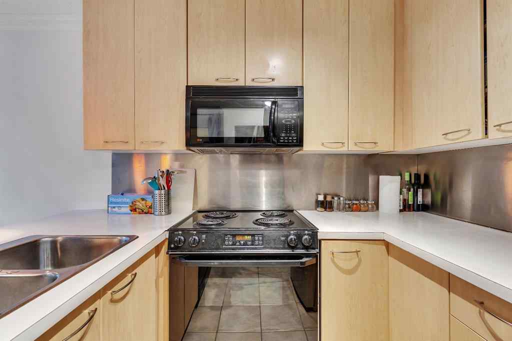 MLS® A2257592 - Unit #327 22 Richard Place SW in Lincoln Park Calgary, Residential
