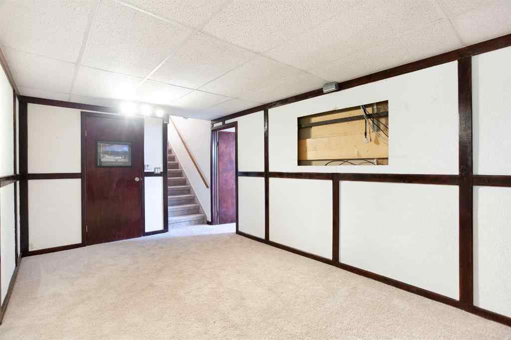MLS® A2257594 - 135 Parkglen Crescent SE in Parkland Calgary, Residential