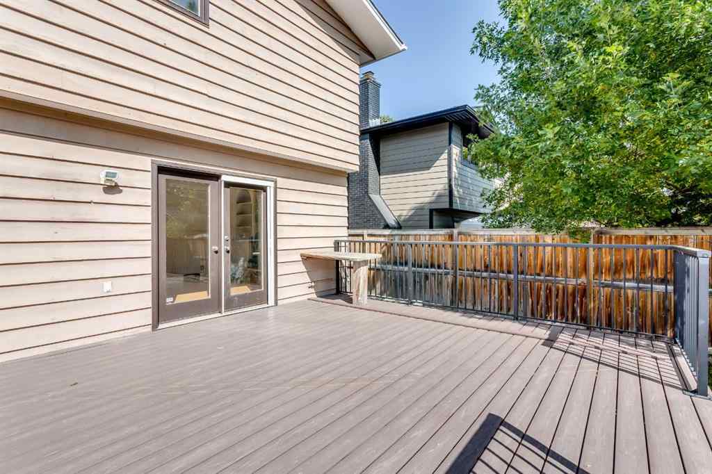 MLS® A2257594 - 135 Parkglen Crescent SE in Parkland Calgary, Residential