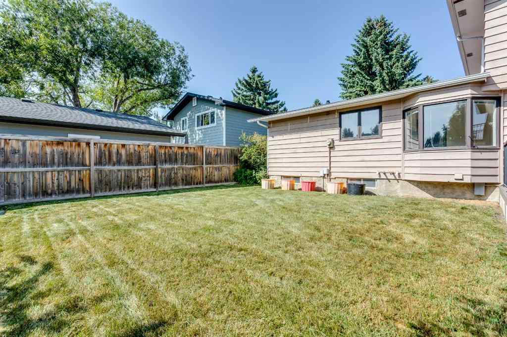 MLS® A2257594 - 135 Parkglen Crescent SE in Parkland Calgary, Residential