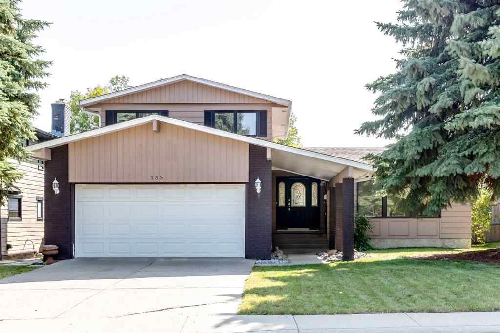 MLS® A2257594 - 135 Parkglen Crescent SE in Parkland Calgary, Residential