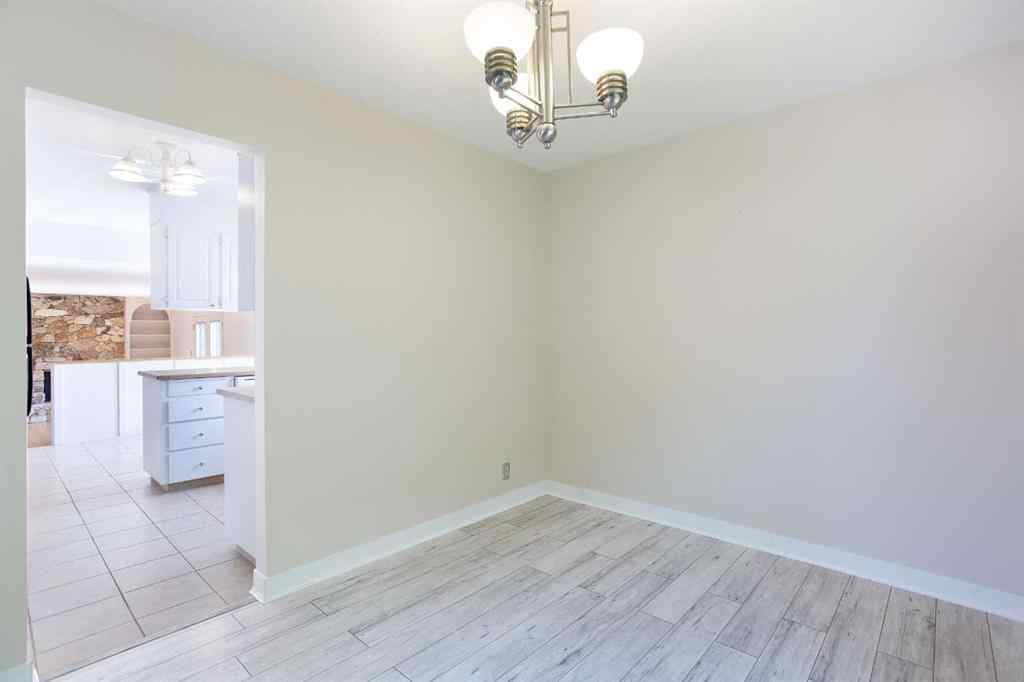 MLS® A2257594 - 135 Parkglen Crescent SE in Parkland Calgary, Residential