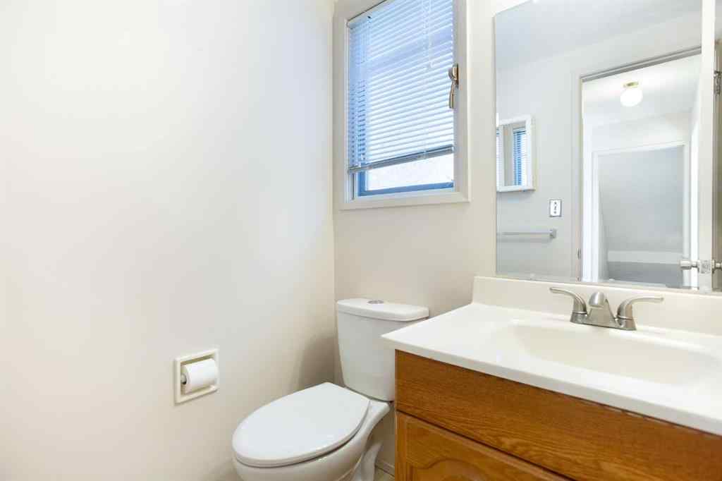 MLS® A2257594 - 135 Parkglen Crescent SE in Parkland Calgary, Residential