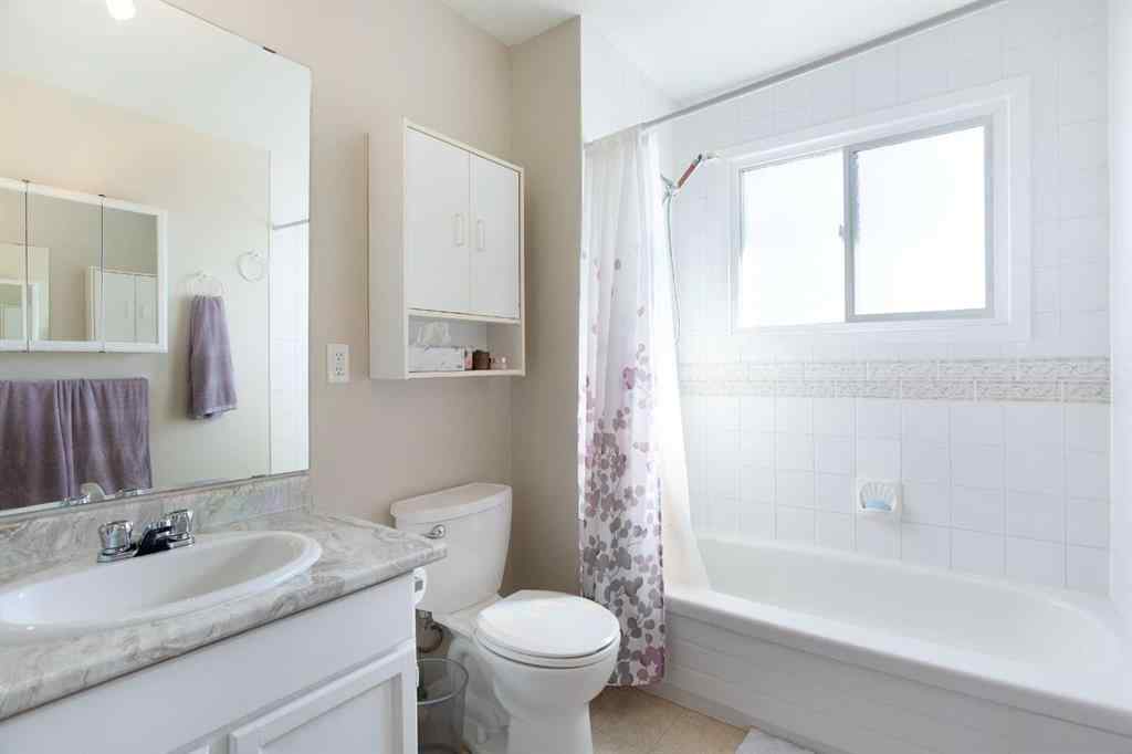 MLS® A2257595 - 1522 35 Street SE in Albert Park/Radisson Heights Calgary, Residential