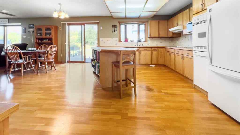 MLS® A2257597 - 6 Drake Street  in NONE Fleet, Residential
