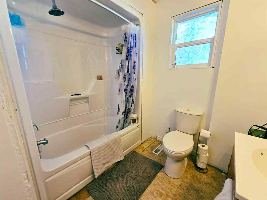 MLS® A2257602 - 4927 46 Avenue  in NONE Spirit River, Residential