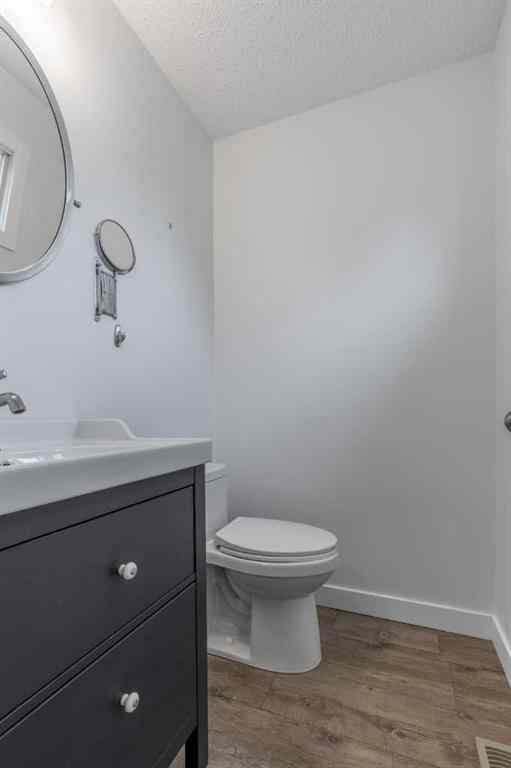 MLS® A2257604 - 51 Temple Boulevard W in Varsity Village Lethbridge, Residential