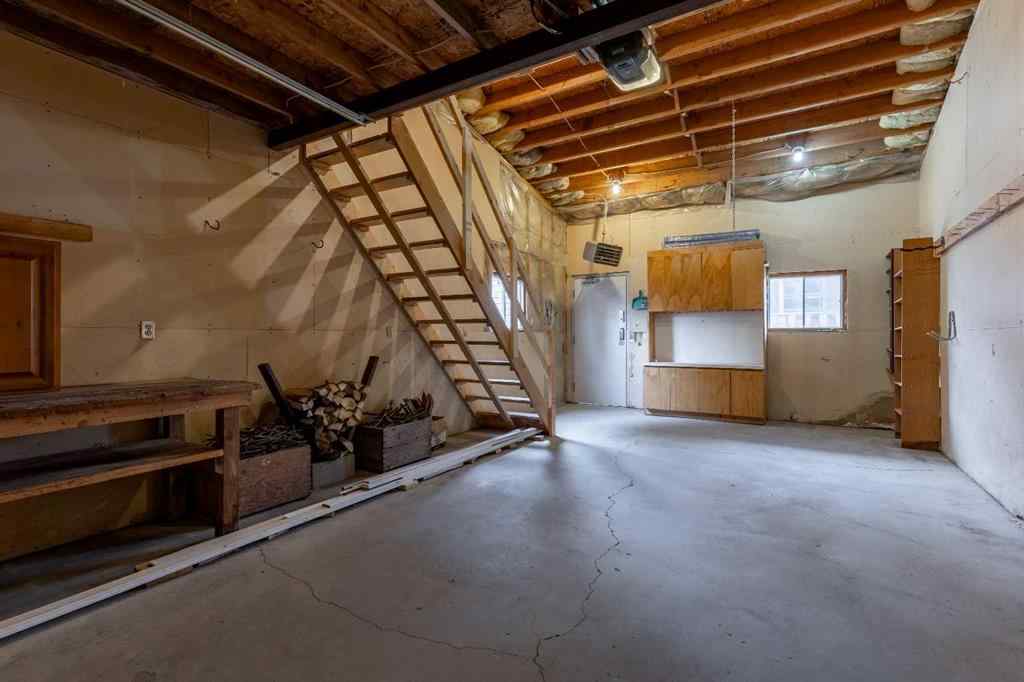 MLS® A2257604 - 51 Temple Boulevard W in Varsity Village Lethbridge, Residential
