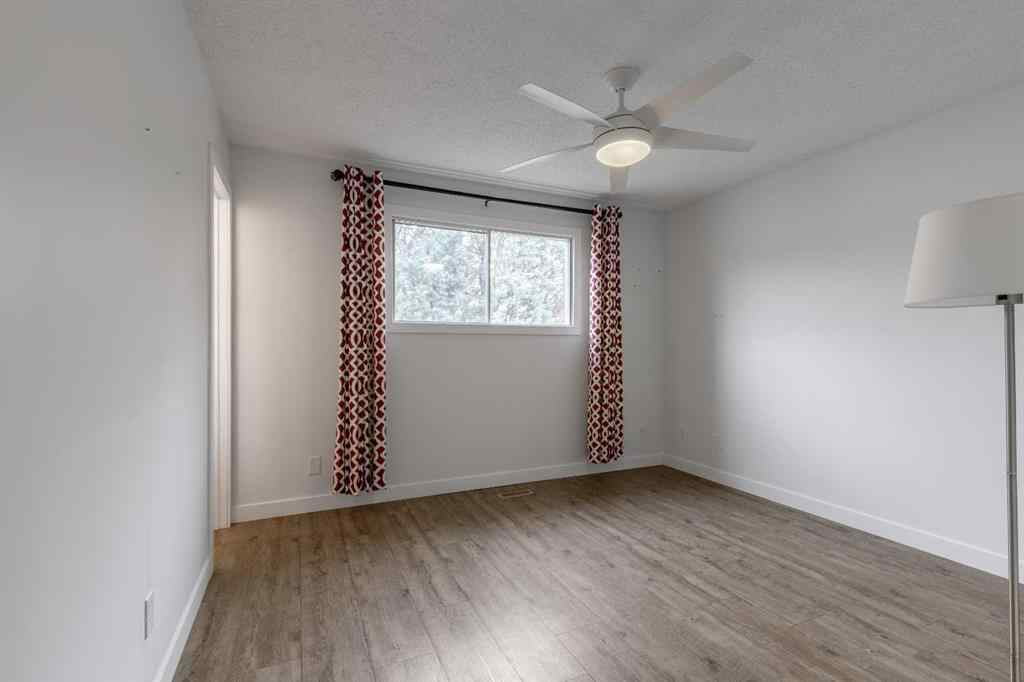 MLS® A2257604 - 51 Temple Boulevard W in Varsity Village Lethbridge, Residential