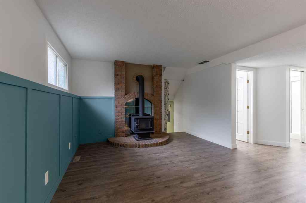 MLS® A2257604 - 51 Temple Boulevard W in Varsity Village Lethbridge, Residential