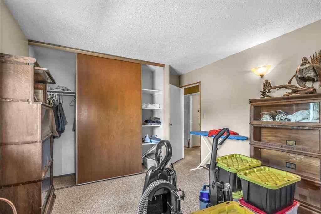 MLS&reg; # A2257605 - 201 4 Avenue SE in Downtown High River High River, Residential Open Houses