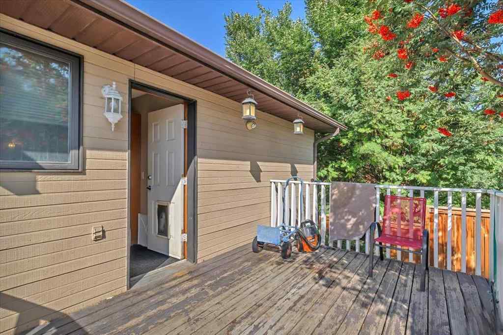 MLS&reg; # A2257605 - 201 4 Avenue SE in Downtown High River High River, Residential Open Houses