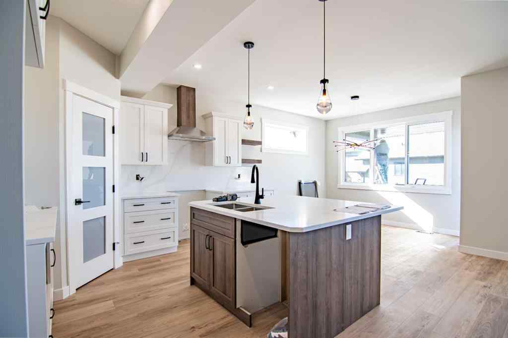 MLS® A2257607 - 29 Vintage Close  in Valley Ridge Blackfalds, Residential