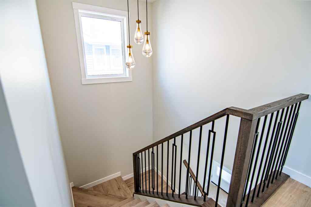 MLS® A2257607 - 29 Vintage Close  in Valley Ridge Blackfalds, Residential