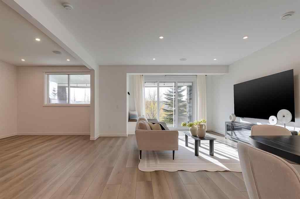 MLS® A2257615 - 161 Kingsmere Cove SE in Kings Heights Airdrie, Residential