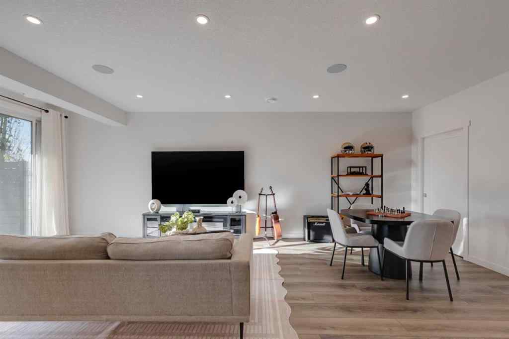 MLS® A2257615 - 161 Kingsmere Cove SE in Kings Heights Airdrie, Residential