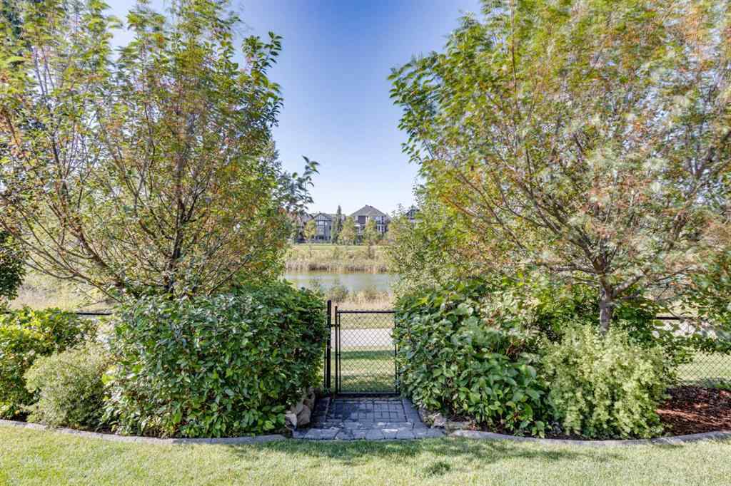 MLS® A2257615 - 161 Kingsmere Cove SE in Kings Heights Airdrie, Residential