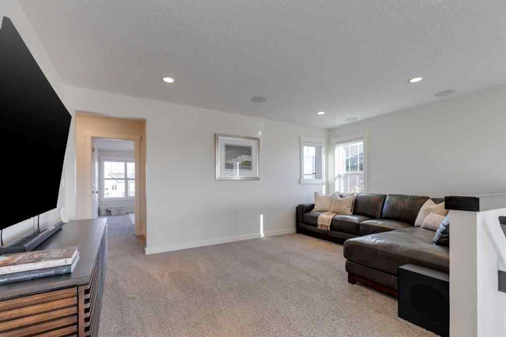 MLS® A2257615 - 161 Kingsmere Cove SE in Kings Heights Airdrie, Residential