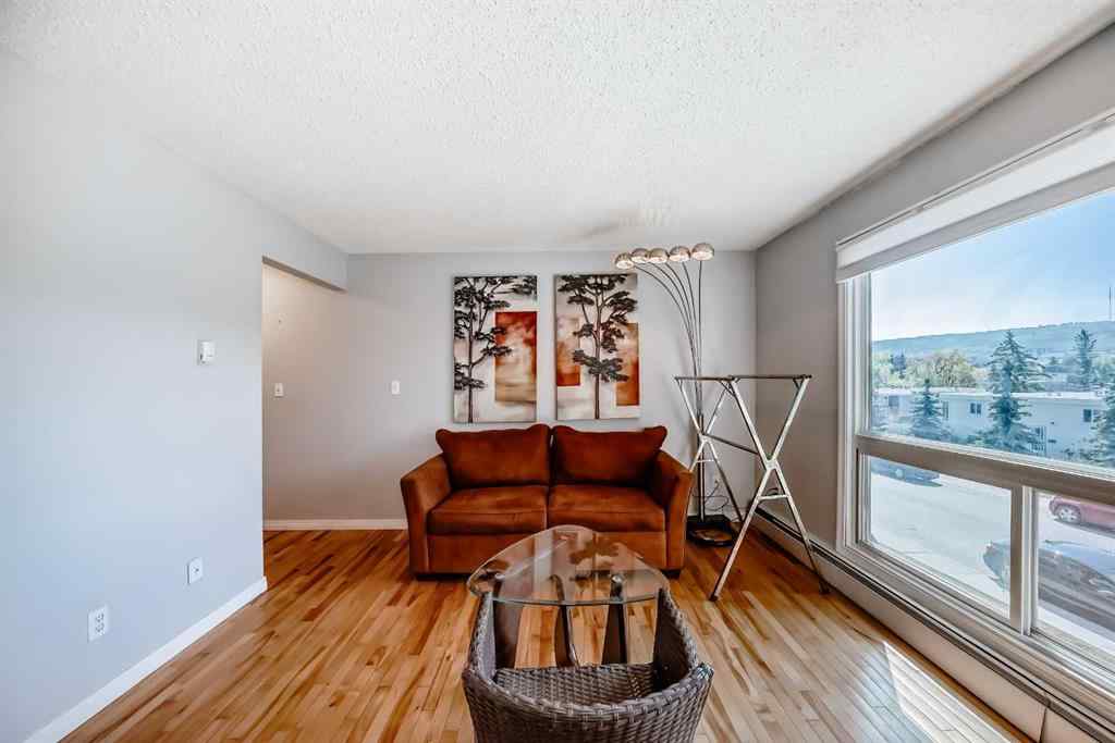 MLS® A2257618 - Unit #301 4512 75 Street NW in Bowness Calgary, Residential