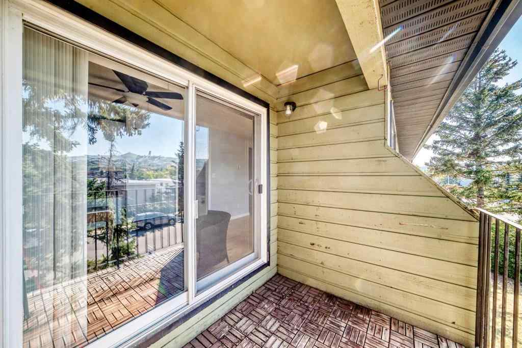 MLS® A2257618 - Unit #301 4512 75 Street NW in Bowness Calgary, Residential